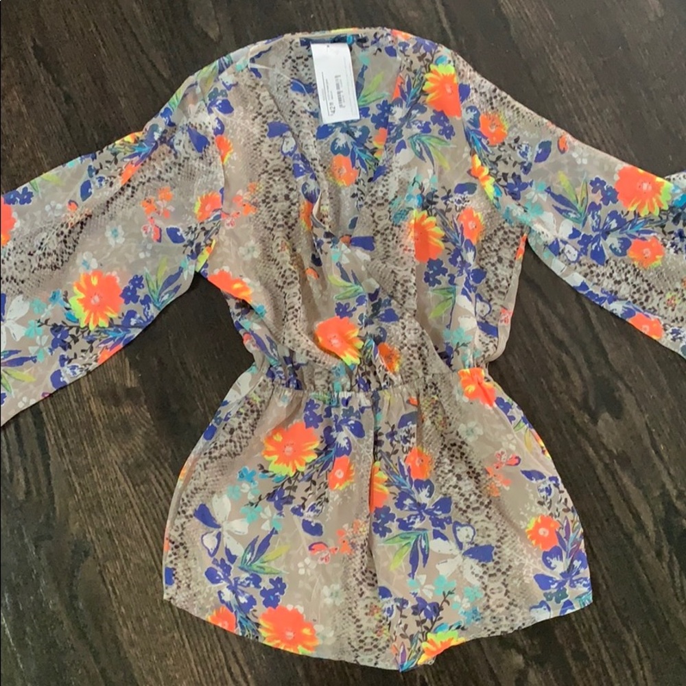 floral romper, size medium